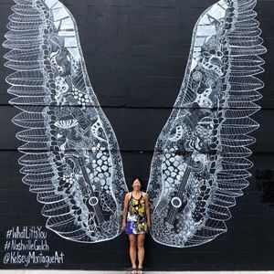 Meet your Posher, Laurie